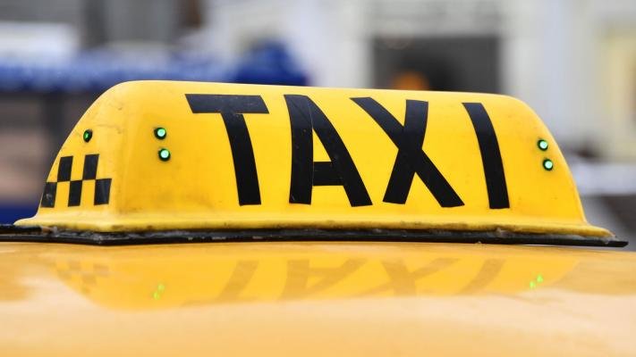 Службы такси уже принимают заказы на поездки Баку – Ханкенди ФОТО