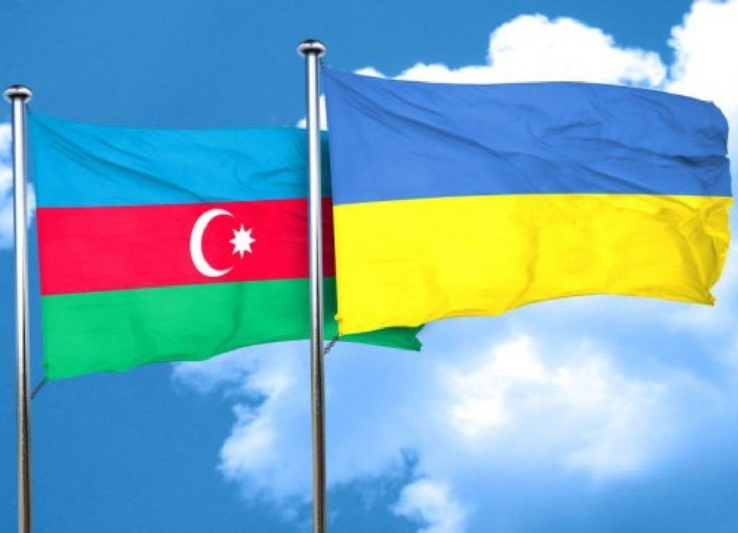 Азербайджан за украину